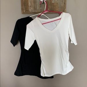 Pack of 2 3/4 sleeve v-neck tops
